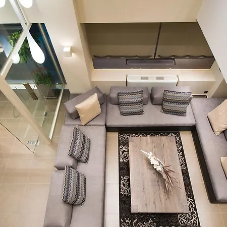 Hotel Castello City 3*