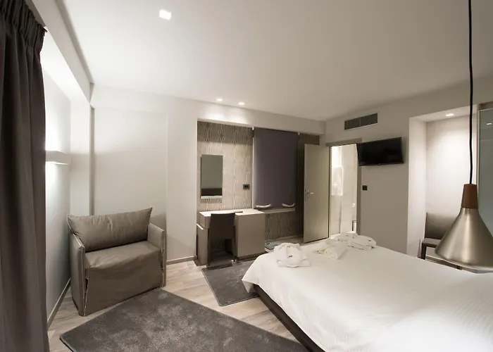 Castello Hotel Patras